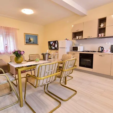 Apartment In Zadar/zadar Riviera 39687 Zadar